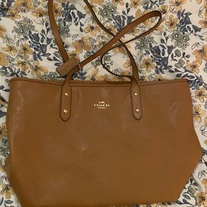 Coach tote, cognac gold detail
